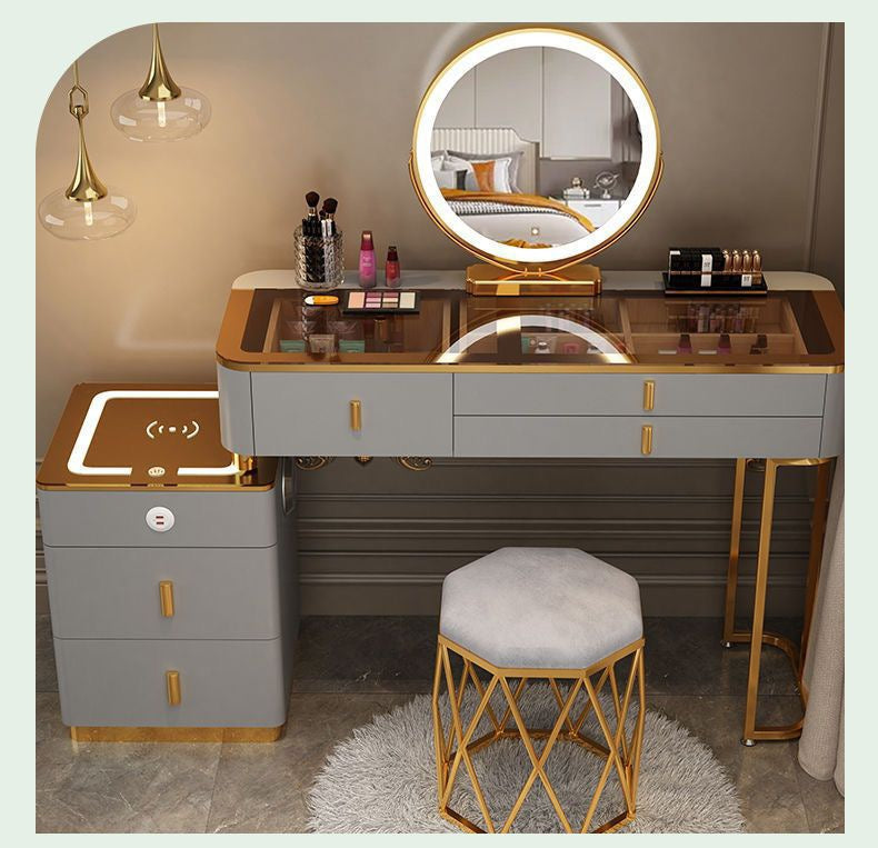 Dresser 1